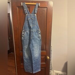 Women’s Old Navy Classic Blue Denim Overalls